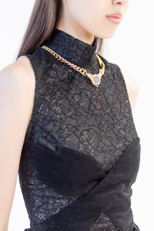 Stretch Lace Quilted Hands Top